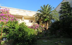 Apartments Palma Novalja