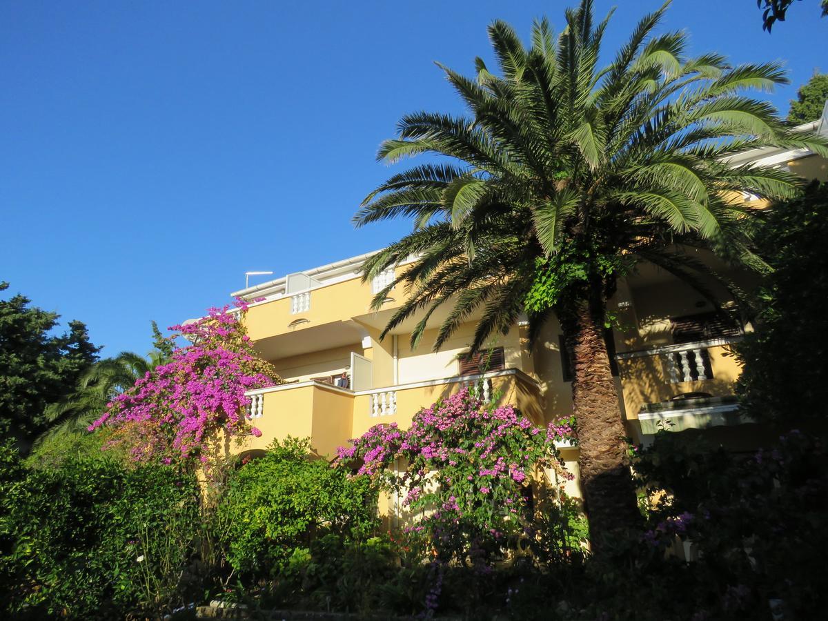 Apartments Palma Novalja Exterior foto